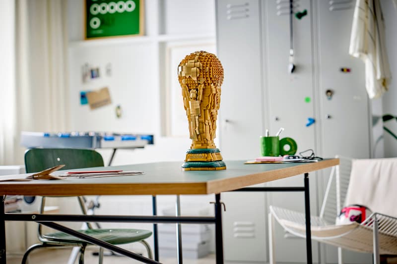 FIFA World Cup™ Official Trophy 43020(US) - Image 7